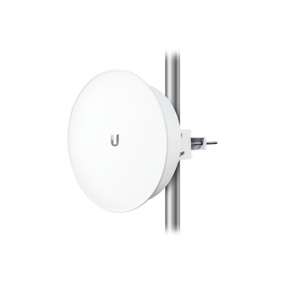 PowerBeam airMAX AC ISO hasta 450 Mbps, 5 GHz (5150 - 5875 MHz) con antena integrada de 25 dBi con aislamiento RF y radomo incluido
