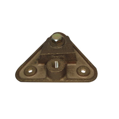 Base Triangular para Punta Pararrayo Maciza. 